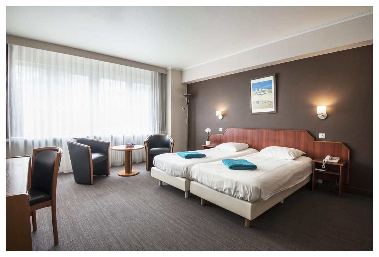 Hotel Ter Streep Oostende Exteriör bild